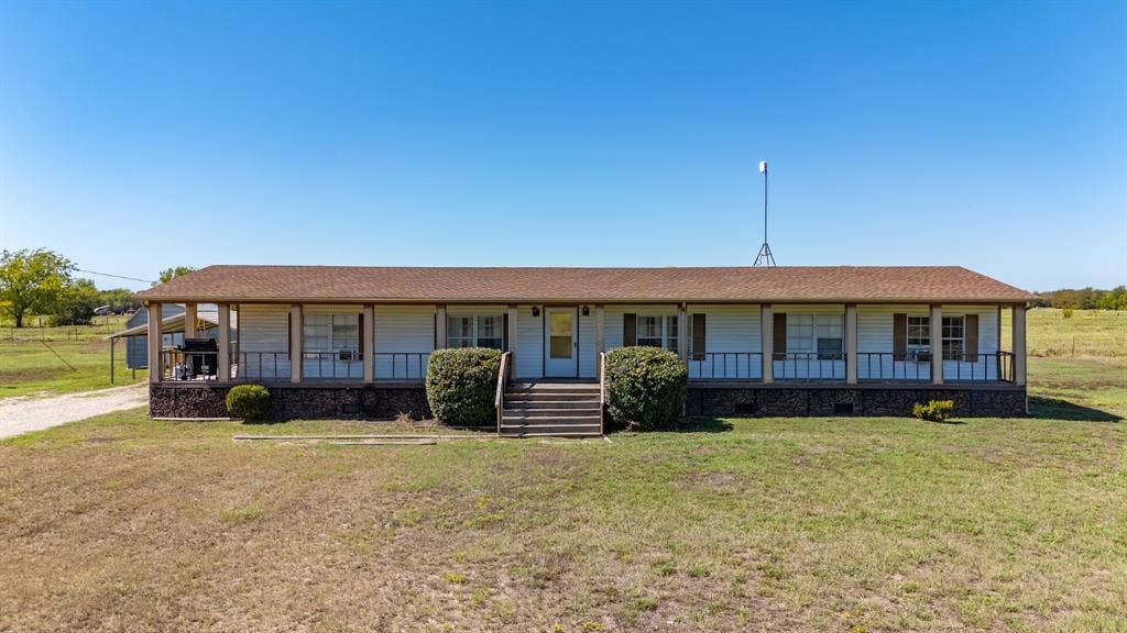 5716 County Road 4516, Commerce, TX 75428 5716 County Road 4516, Commerce, TX 75428