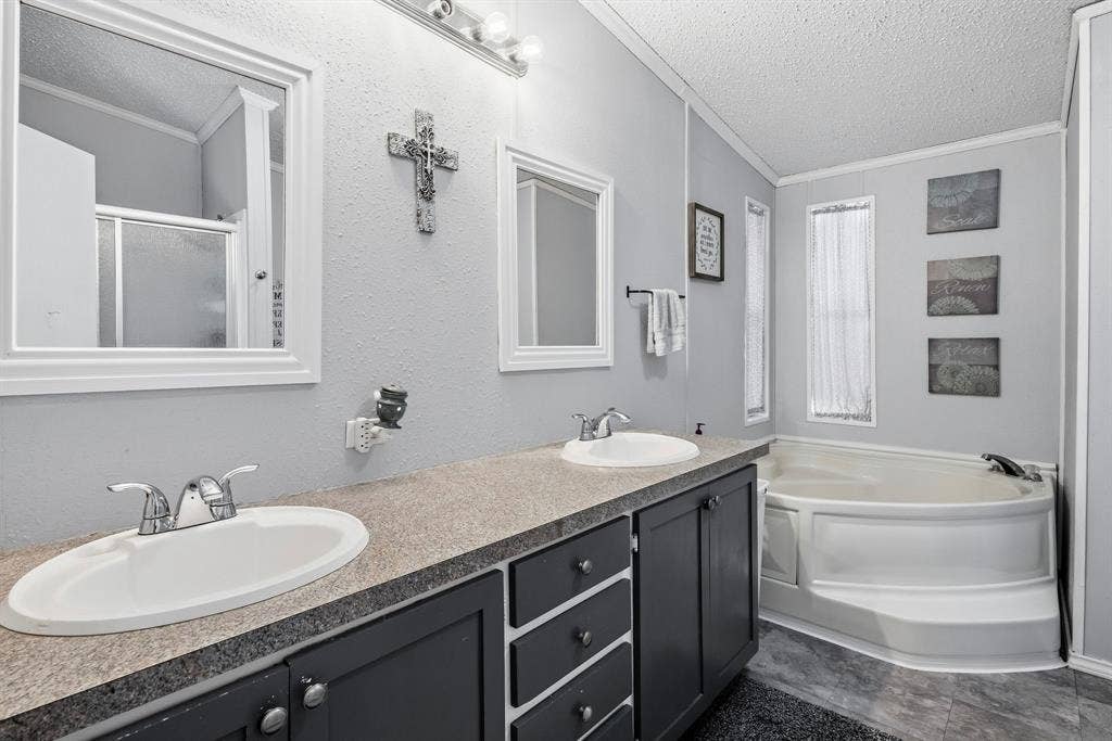 5716 County Road 4516, Commerce, TX 75428 5716 County Road 4516, Commerce, TX 75428
