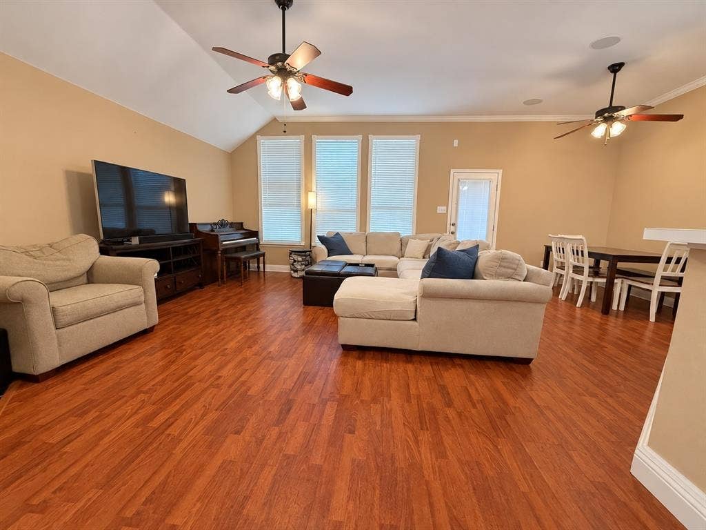 6252 Dark Forest Drive, McKinney, TX 75070 6252 Dark Forest Drive, McKinney, TX 75070