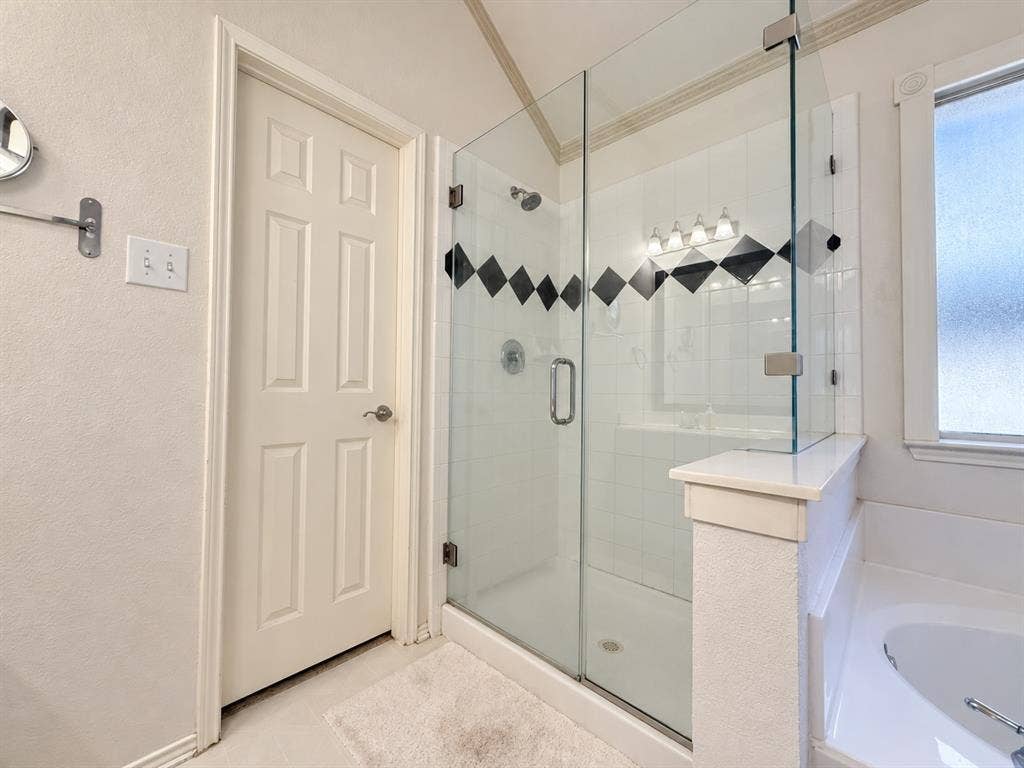 6252 Dark Forest Drive, McKinney, TX 75070 6252 Dark Forest Drive, McKinney, TX 75070