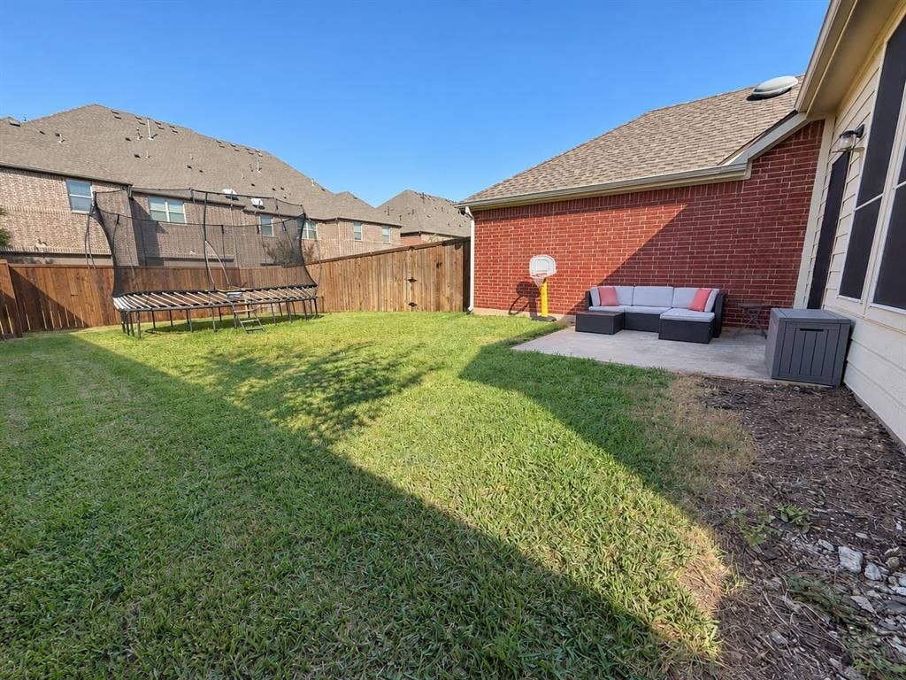 6252 Dark Forest Drive, McKinney, TX 75070 6252 Dark Forest Drive, McKinney, TX 75070