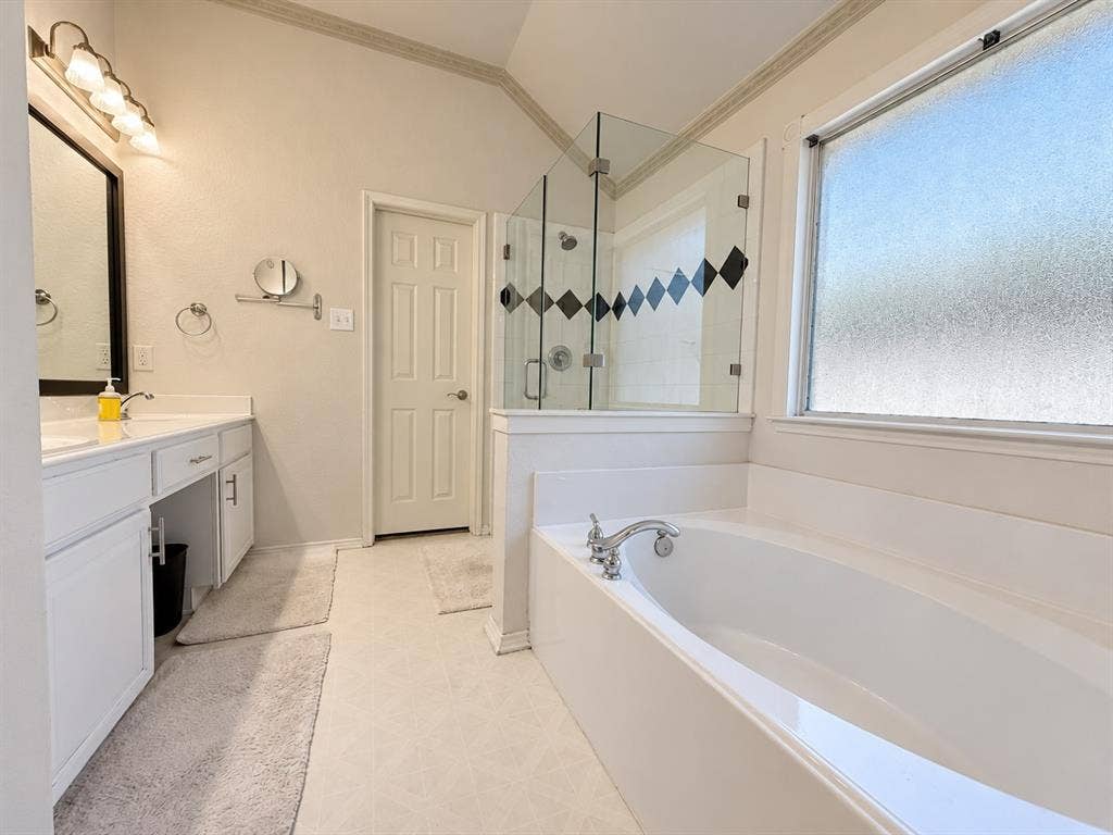 6252 Dark Forest Drive, McKinney, TX 75070 6252 Dark Forest Drive, McKinney, TX 75070