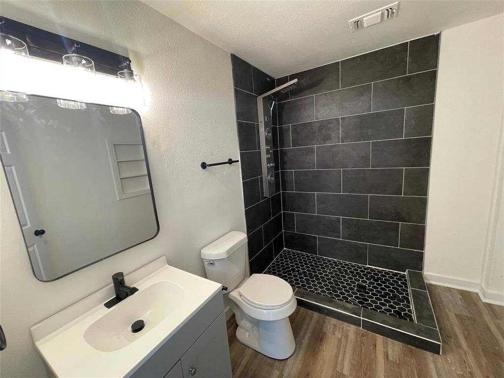 709 E Jefferson Street, Waxahachie, TX 75165