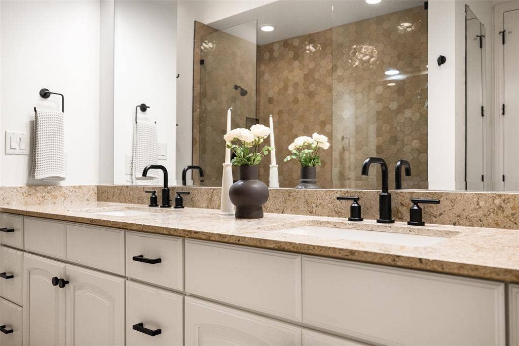 8616 Turtle Creek Boulevard, #516, Dallas, TX 75225 8616 Turtle Creek Boulevard, #516, Dallas, TX 75225