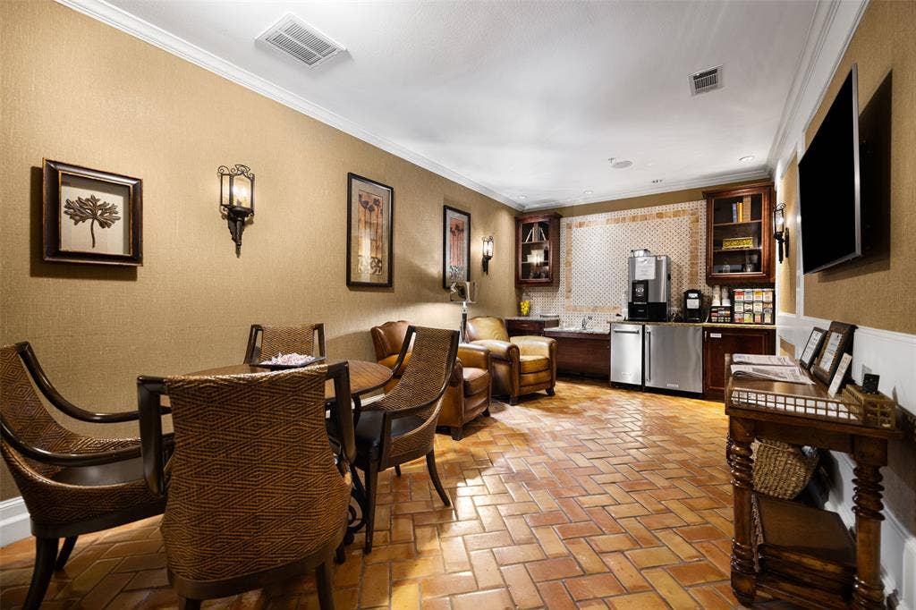 8616 Turtle Creek Boulevard, #516, Dallas, TX 75225 8616 Turtle Creek Boulevard, #516, Dallas, TX 75225