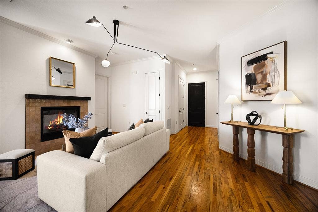 8616 Turtle Creek Boulevard, #516, Dallas, TX 75225 8616 Turtle Creek Boulevard, #516, Dallas, TX 75225