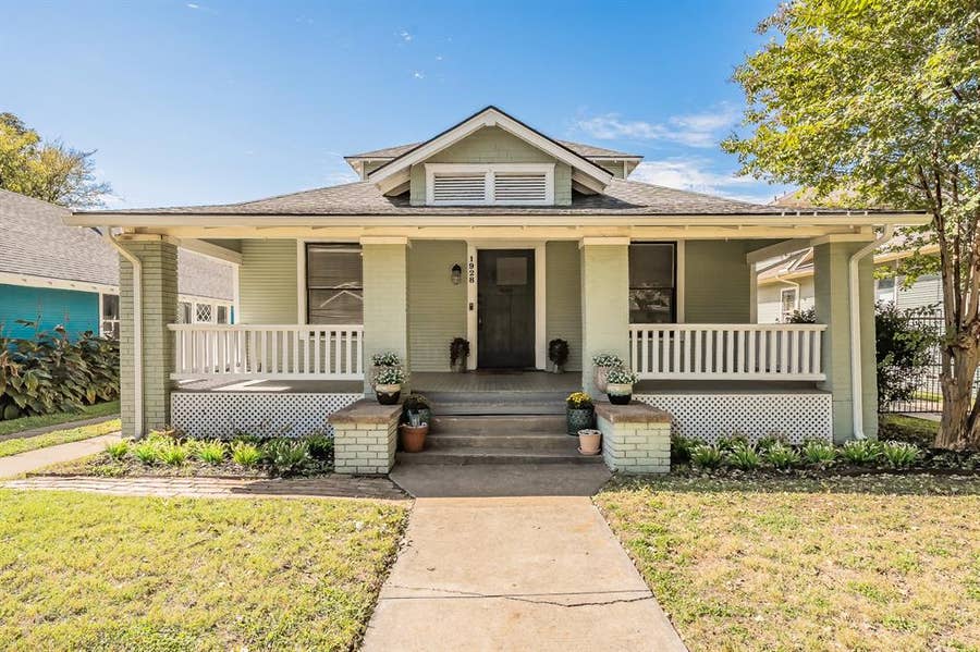 Property photo for 1928 Fairmount Avenue, Fort Worth, TX