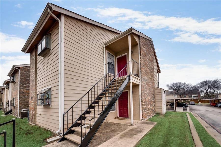 Property photo for 4748 Old Bent Tree Lane, #1102, Dallas, TX
