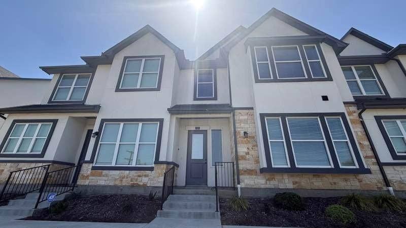 Property photo for 329 Mule Deer Mews, Frisco, TX
