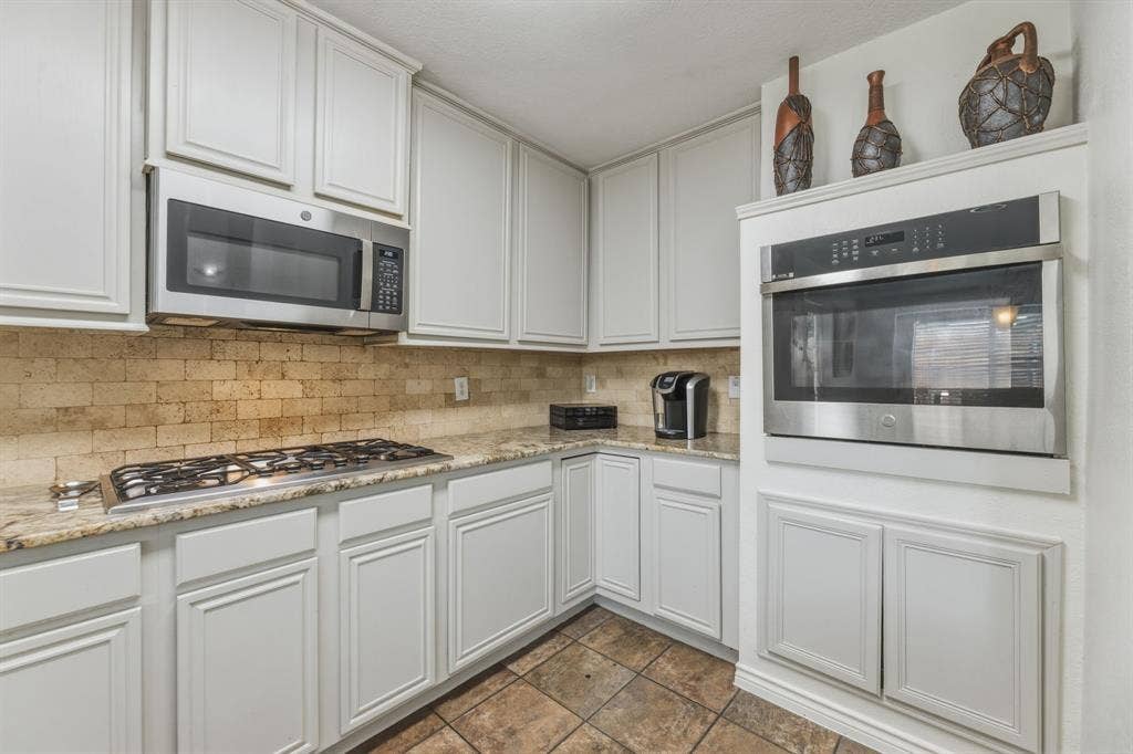 1817 Lake Whitney Lane, Allen, TX 75002 1817 Lake Whitney Lane, Allen, TX 75002
