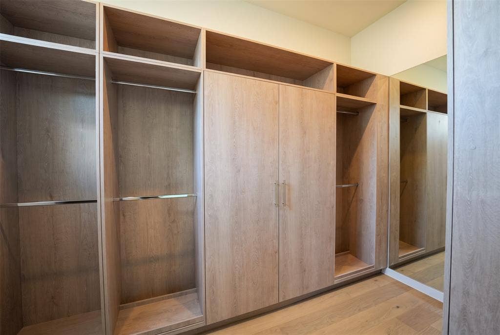 3507 Warick Drive, Dallas, TX 75229 3507 Warick Drive, Dallas, TX 75229