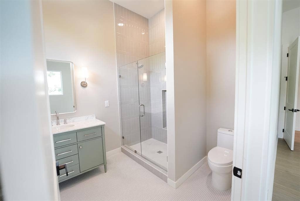3507 Warick Drive, Dallas, TX 75229 3507 Warick Drive, Dallas, TX 75229
