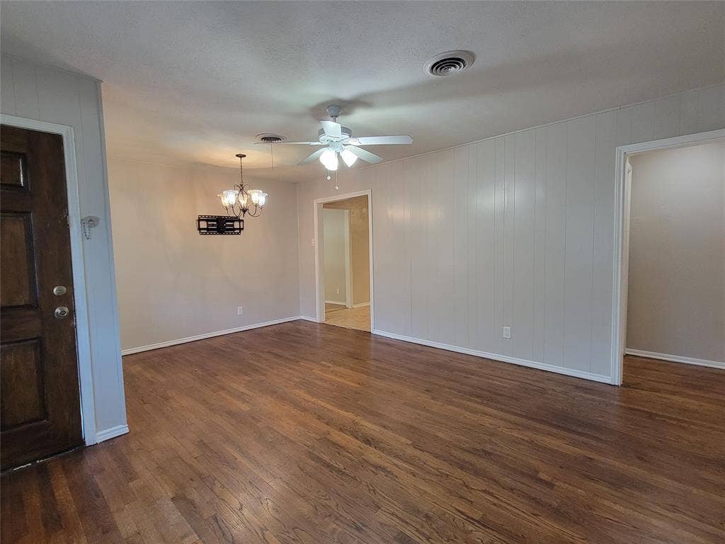 1311 Crestridge Drive, Mesquite, TX 75149