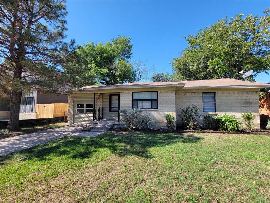 Property photo for 1311 Crestridge Drive, Mesquite, TX