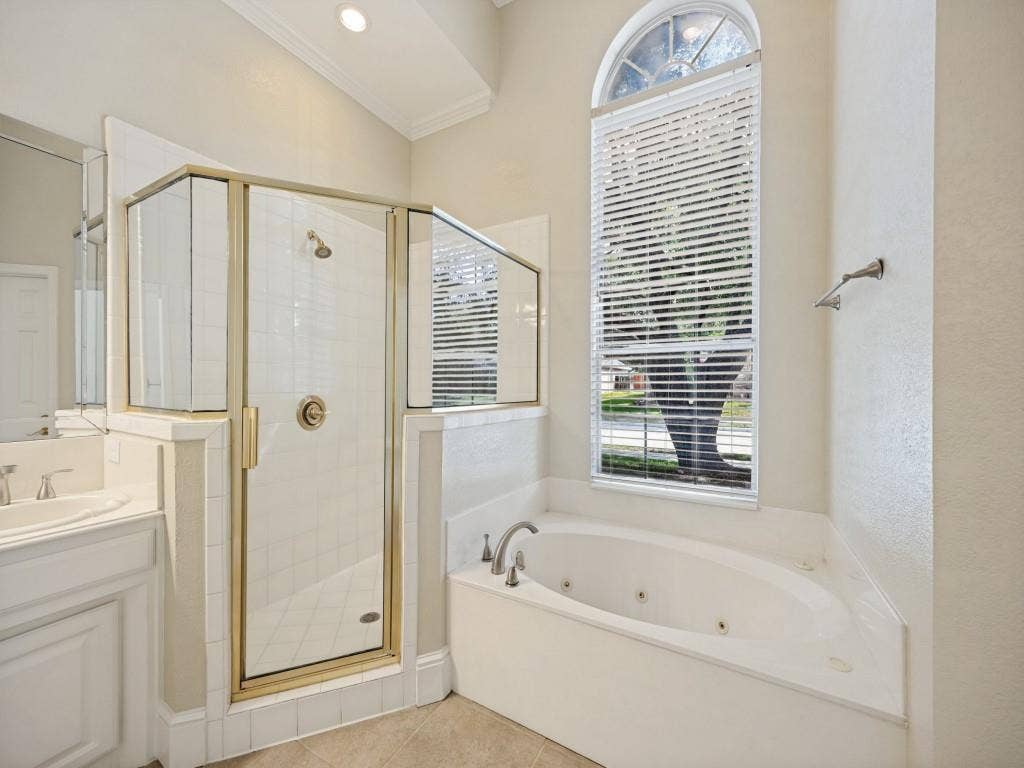 6409 Essex Lane, Plano, TX 75024 6409 Essex Lane, Plano, TX 75024
