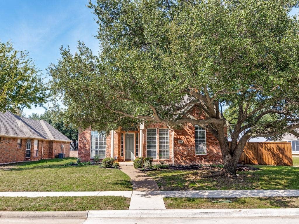 6409 Essex Lane, Plano, TX 75024 6409 Essex Lane, Plano, TX 75024