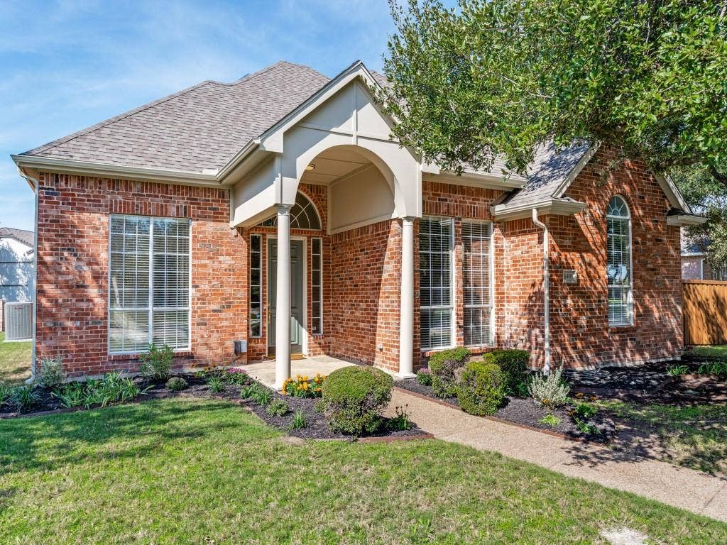 6409 Essex Lane, Plano, TX 75024 6409 Essex Lane, Plano, TX 75024
