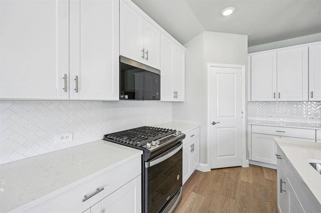 3805 High Valley Drive, Princeton, TX 75071 3805 High Valley Drive, Princeton, TX 75071