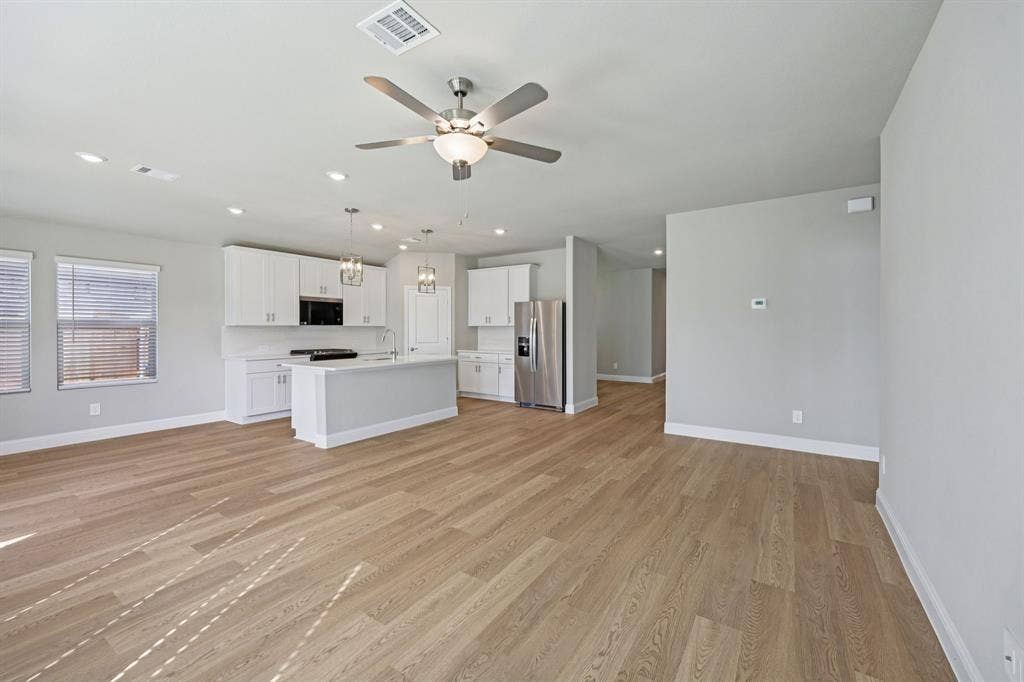 3805 High Valley Drive, Princeton, TX 75071 3805 High Valley Drive, Princeton, TX 75071