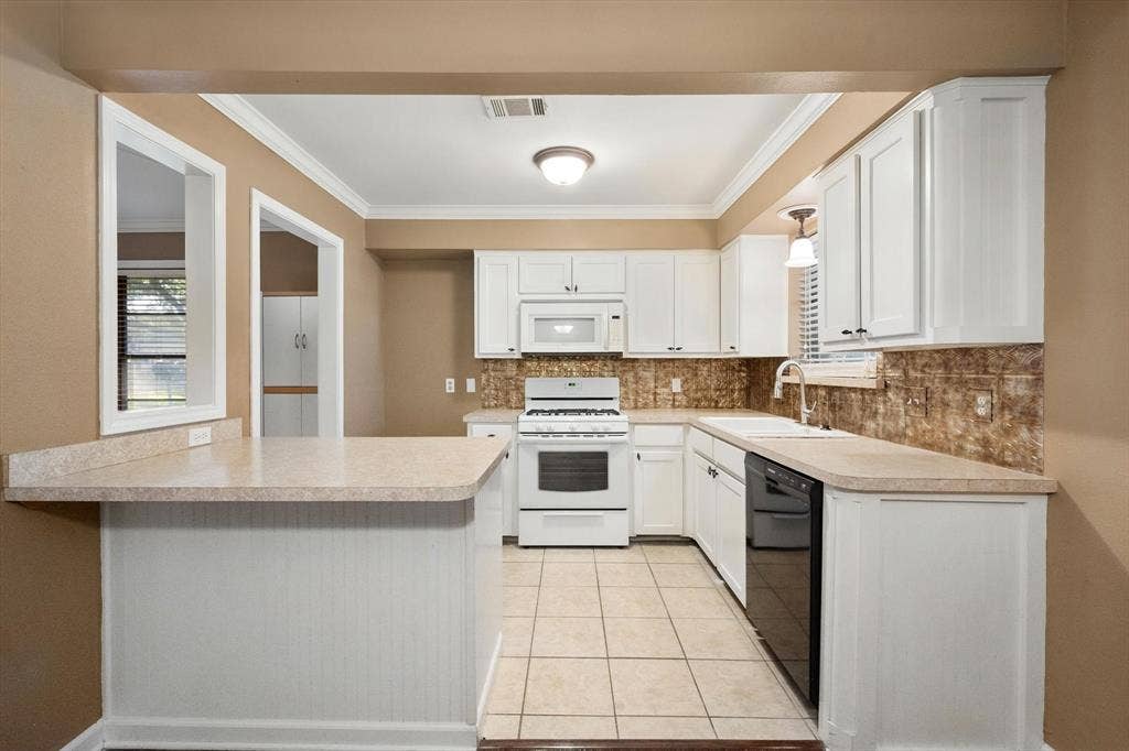 1606 Ridge Court, Midlothian, TX 76065 1606 Ridge Court, Midlothian, TX 76065