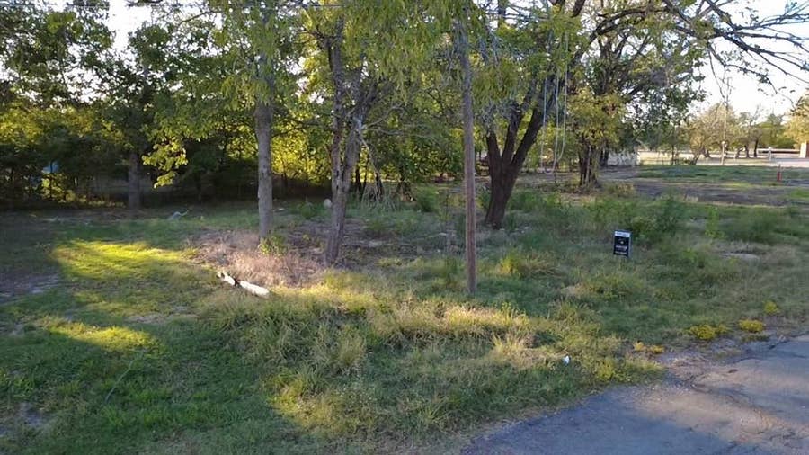Property photo for 130 S Manson Street, Wolfe City, TX
