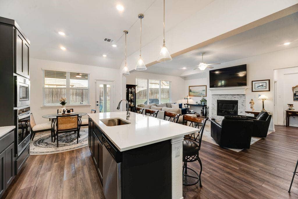 1744 Everglades Drive, Forney, TX 75126 1744 Everglades Drive, Forney, TX 75126