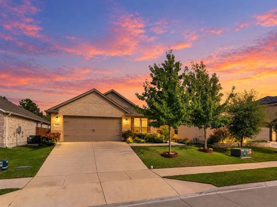 Property photo for 6212 Thunderwing Drive, Fort Worth, TX
