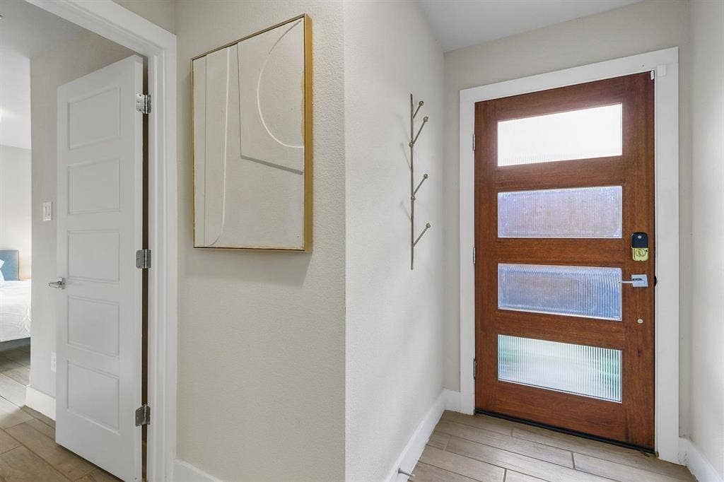 4526 Deere Street, #204, Dallas, TX 75204
