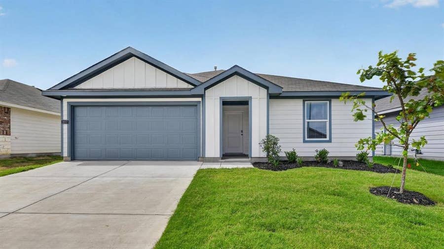 Property photo for 807 SOMERSET Way, Hillsboro, TX
