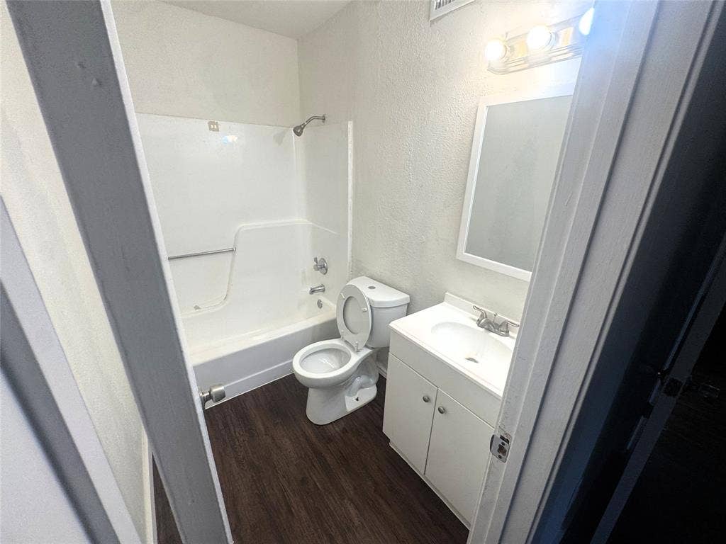9536 Culberson Street, Dallas, TX 75227 9536 Culberson Street, Dallas, TX 75227