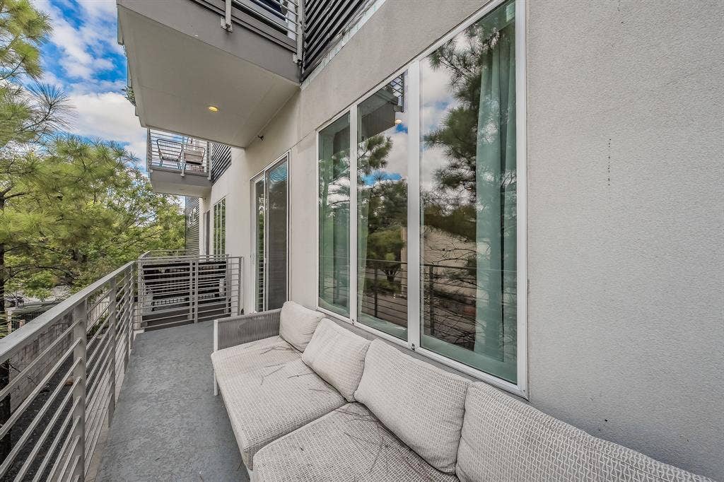 4545 Bowser Avenue, #203, Dallas, TX 75219 4545 Bowser Avenue, #203, Dallas, TX 75219