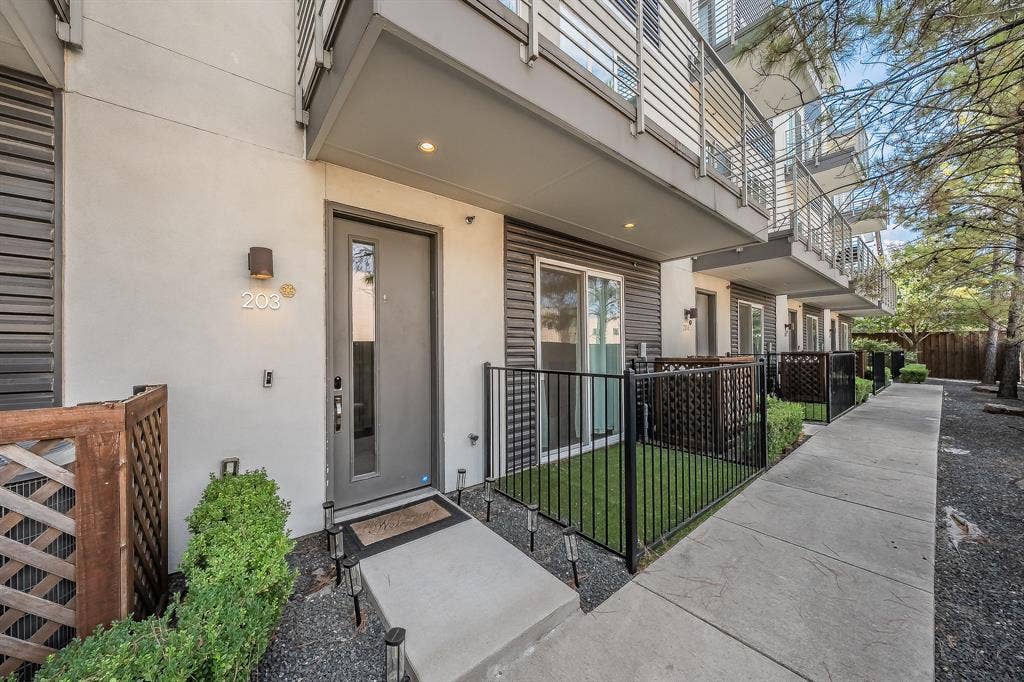 4545 Bowser Avenue, #203, Dallas, TX 75219 4545 Bowser Avenue, #203, Dallas, TX 75219