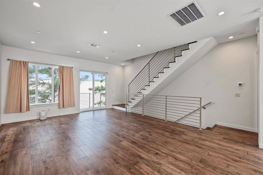4545 Bowser Avenue, #203, Dallas, TX 75219 4545 Bowser Avenue, #203, Dallas, TX 75219