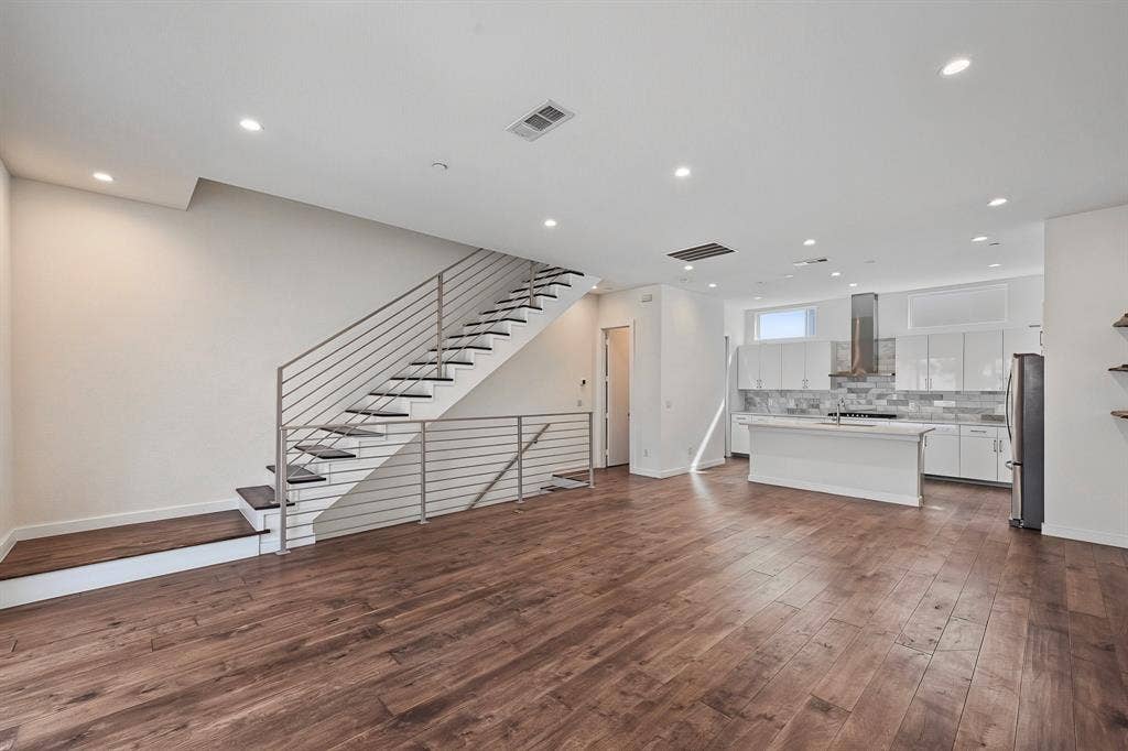 4545 Bowser Avenue, #203, Dallas, TX 75219 4545 Bowser Avenue, #203, Dallas, TX 75219