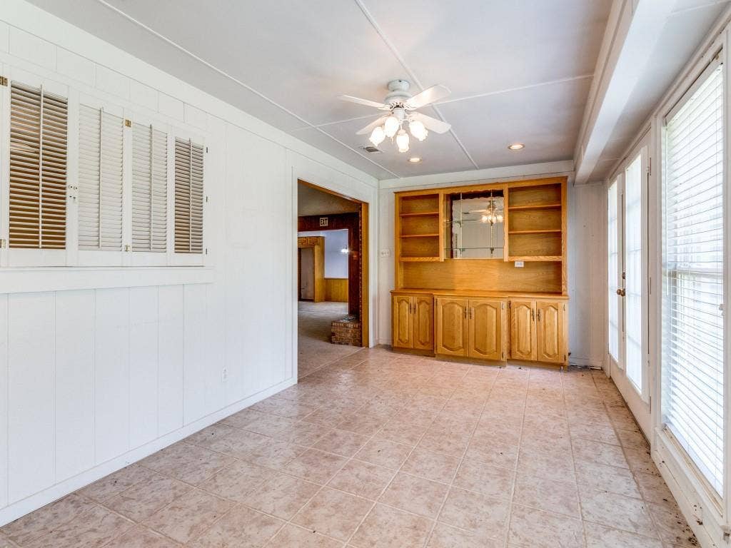2007 Mistletoe Drive, Richardson, TX 75081 Unfurnished room featuring plenty of natural light, ceiling fan, recessed lighting, and light tile patterned floors