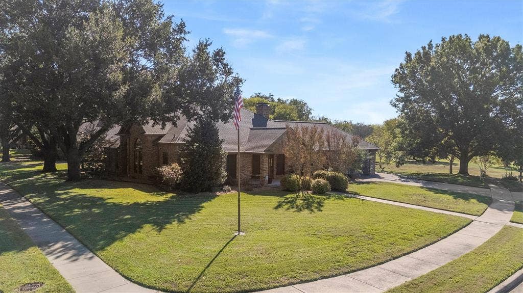 824 Parkhaven Drive, Mesquite, TX 75149