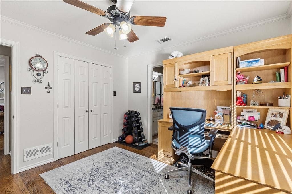 824 Parkhaven Drive, Mesquite, TX 75149