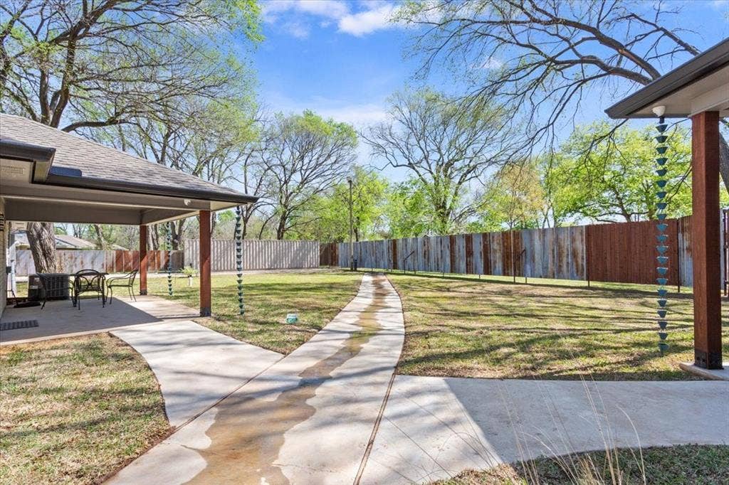 1201 Forrest Street, Waco, TX 76704 1201 Forrest Street, Waco, TX 76704