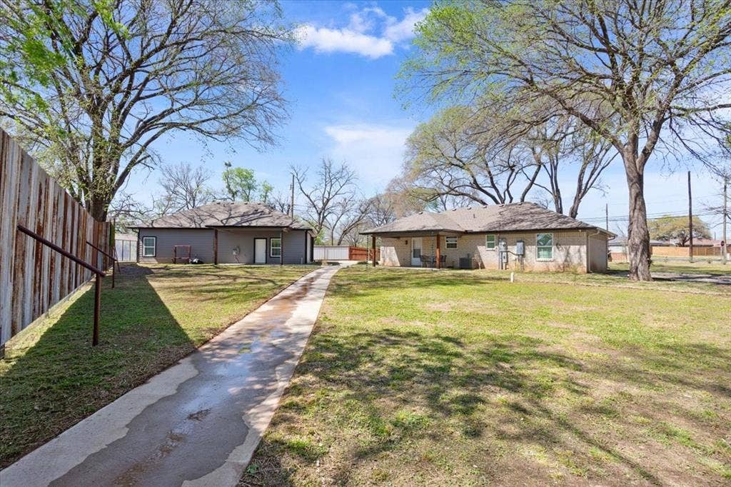 1201 Forrest Street, Waco, TX 76704 1201 Forrest Street, Waco, TX 76704