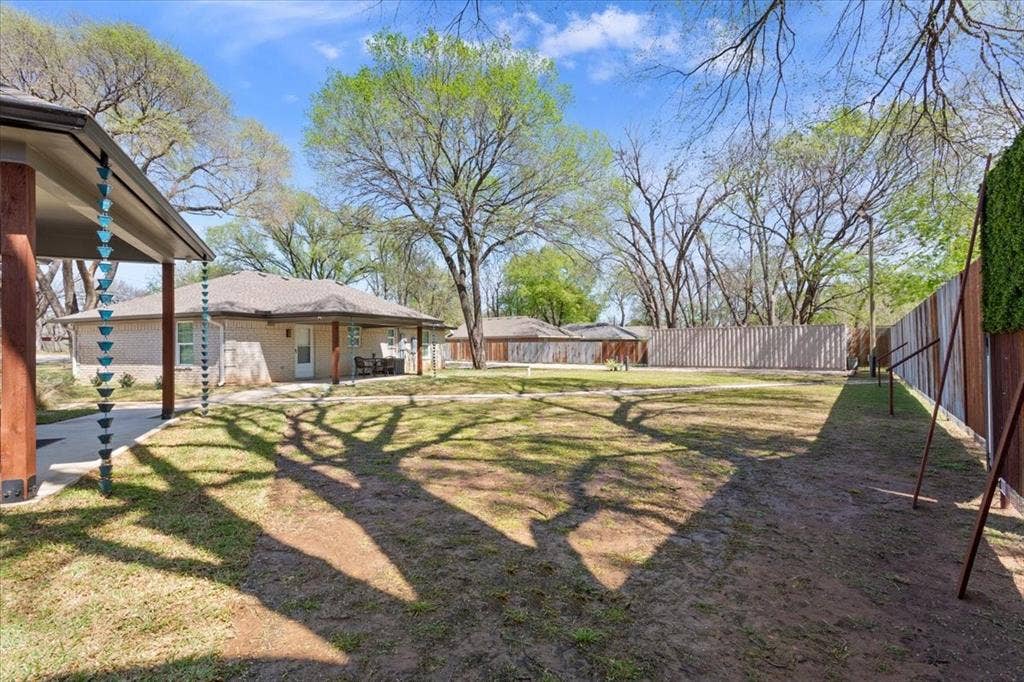 1201 Forrest Street, Waco, TX 76704 1201 Forrest Street, Waco, TX 76704