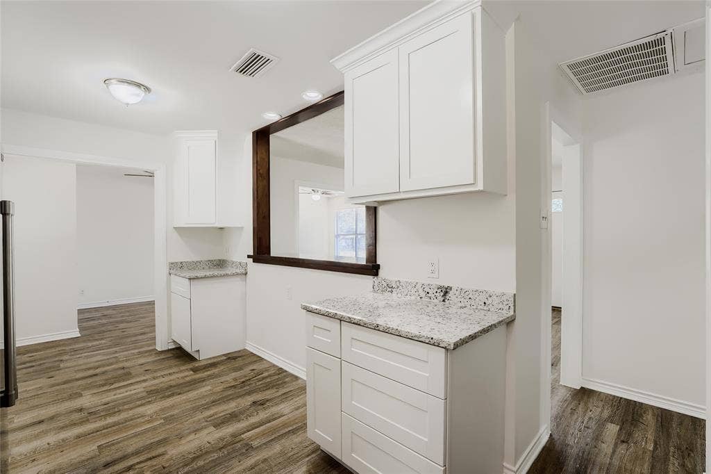 2609 Harvard Street N, Irving, TX 75062 2609 Harvard Street N, Irving, TX 75062