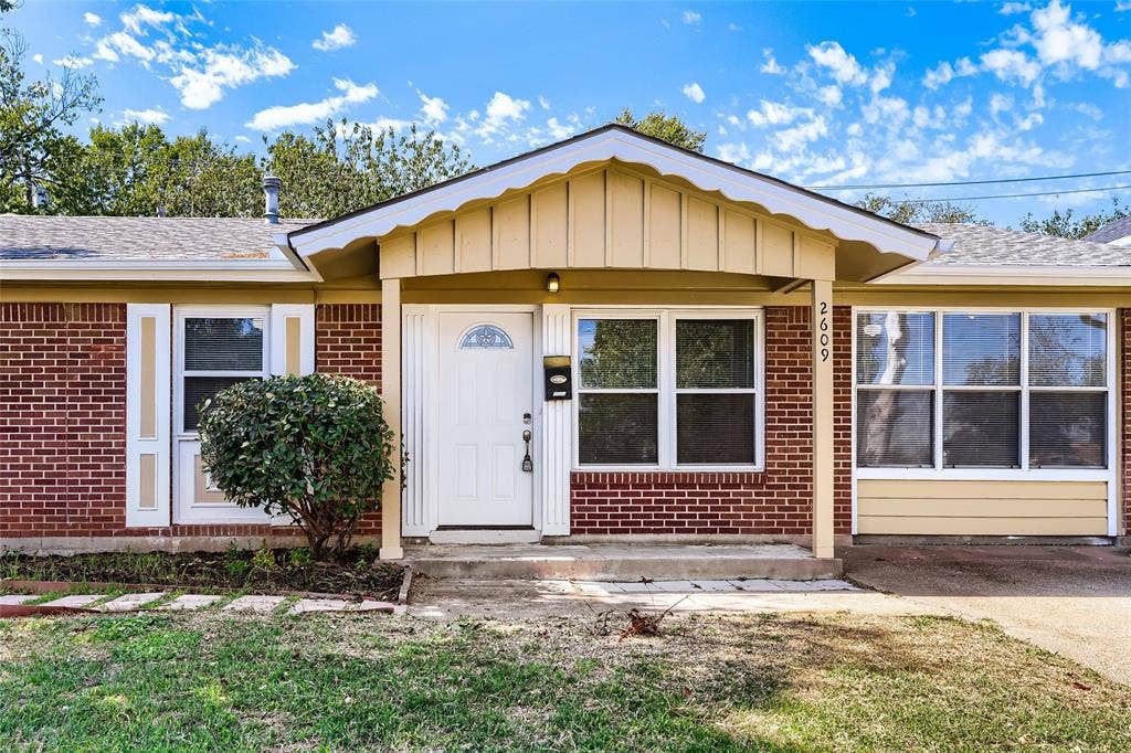2609 Harvard Street N, Irving, TX 75062 2609 Harvard Street N, Irving, TX 75062