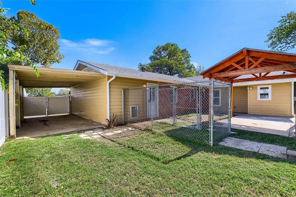 2609 Harvard Street N, Irving, TX 75062 2609 Harvard Street N, Irving, TX 75062