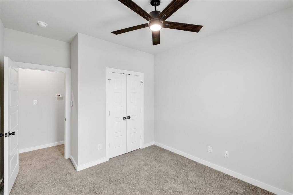 6609-6611 Florence Drive, Midlothian, TX 76065 6609-6611 Florence Drive, Midlothian, TX 76065