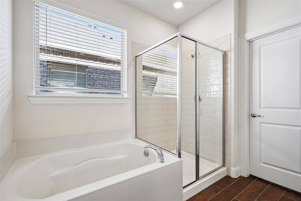 4219 Long Drive, Forney, TX 75126 4219 Long Drive, Forney, TX 75126