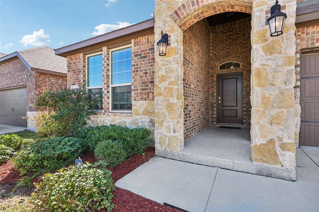 4219 Long Drive, Forney, TX 75126 4219 Long Drive, Forney, TX 75126