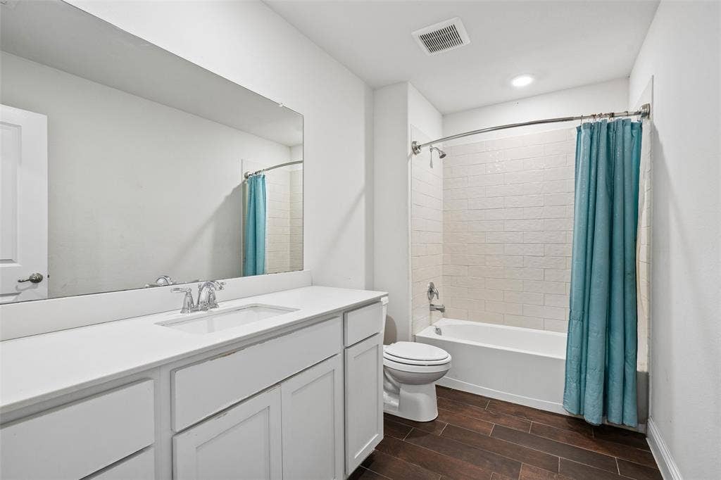 4219 Long Drive, Forney, TX 75126 4219 Long Drive, Forney, TX 75126