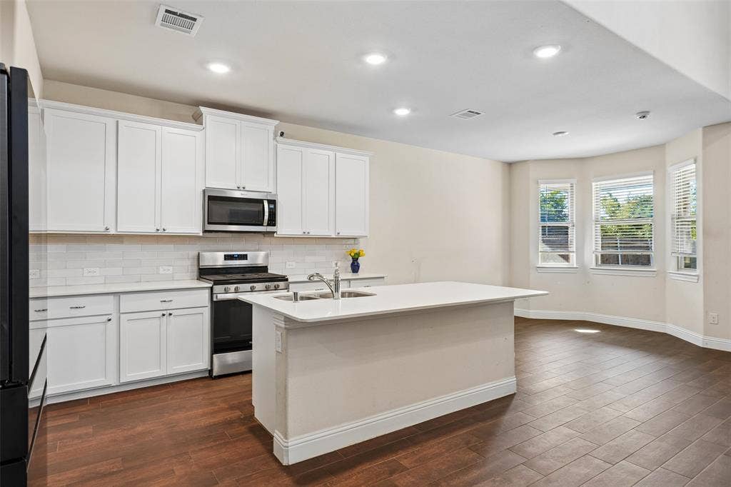 4219 Long Drive, Forney, TX 75126 4219 Long Drive, Forney, TX 75126