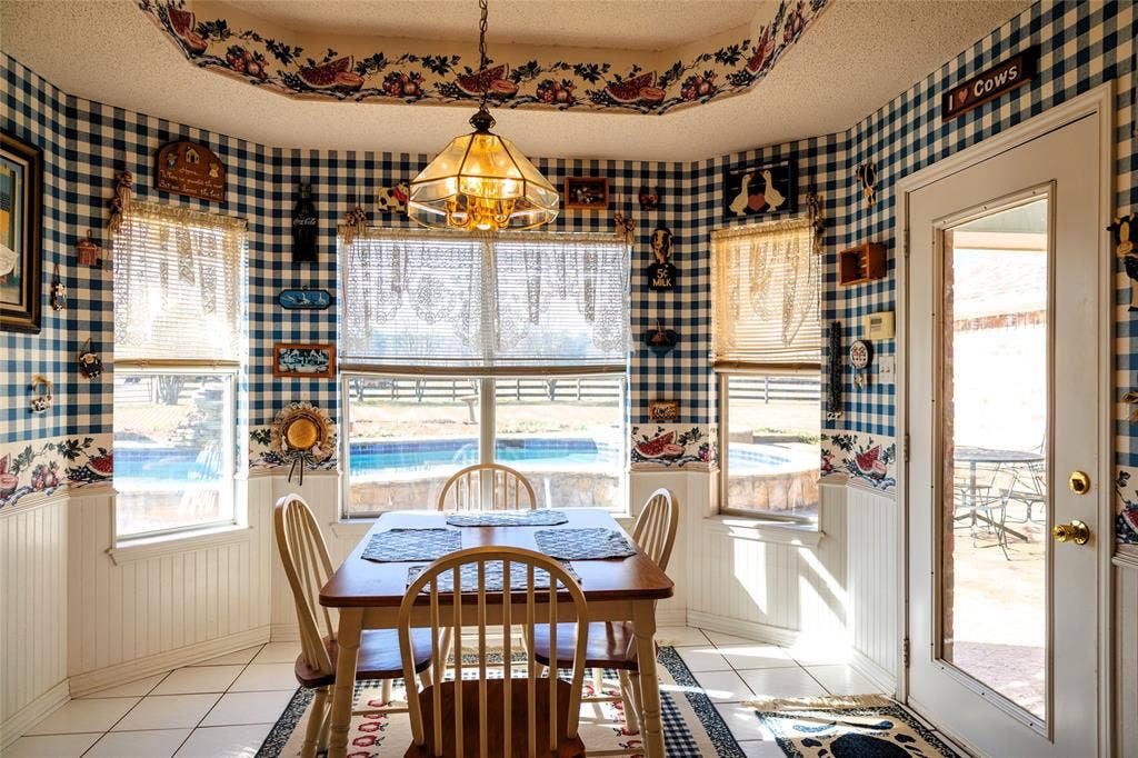 12987 County Road 452, Lindale, TX 75771
