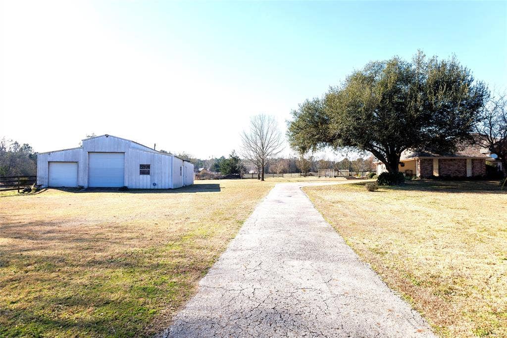 12987 County Road 452, Lindale, TX 75771